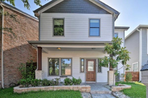 Spacious Houston Home about 16 Mi to NRG Stadium!